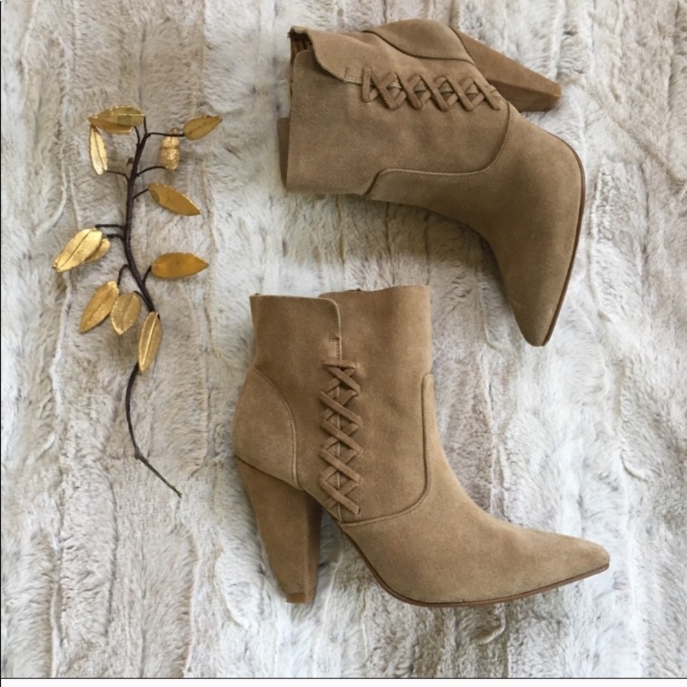 Classy cowgirl Zara boots